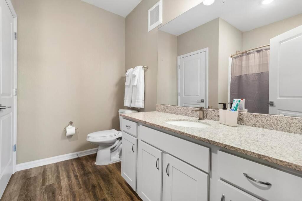 Elegant 2 Bedroom/2 Bath Condo With All Amenities Melbourne Eksteriør billede