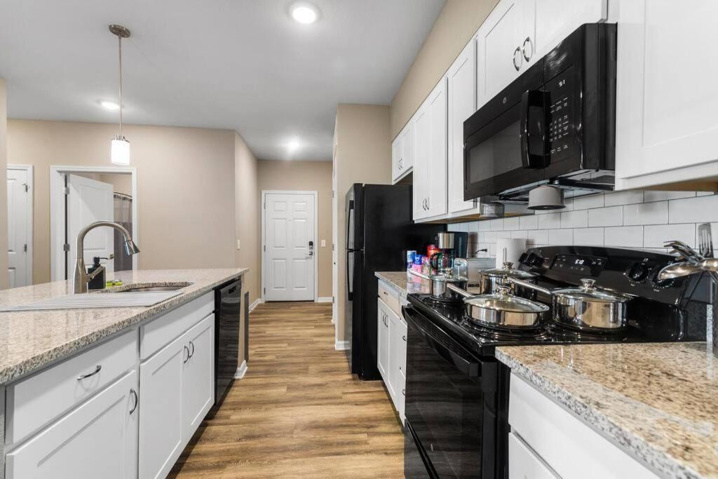 Elegant 2 Bedroom/2 Bath Condo With All Amenities Melbourne Eksteriør billede