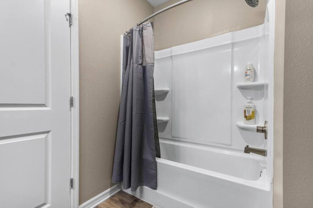 Elegant 2 Bedroom/2 Bath Condo With All Amenities Melbourne Eksteriør billede