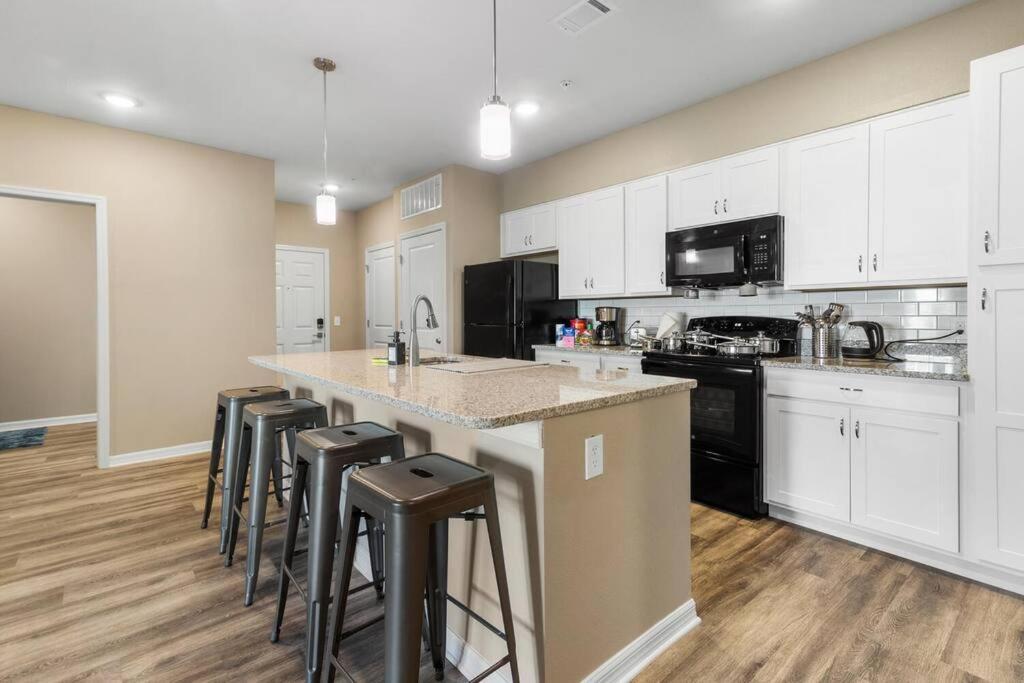 Elegant 2 Bedroom/2 Bath Condo With All Amenities Melbourne Eksteriør billede